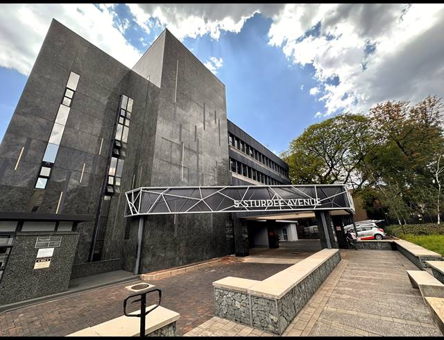 152M² OFFICE TO LET IN ROSEBANK